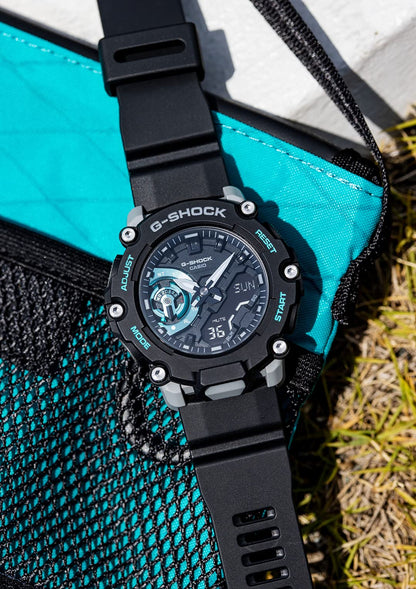[カシオ] 腕時計 ジーショック 【国内正規品】 カーボンコアガード 構造 GA-2200M-1AJF メンズ ブラック